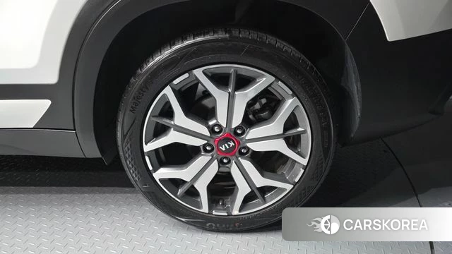 Kia Seltos id 4362058 из Кореи 27