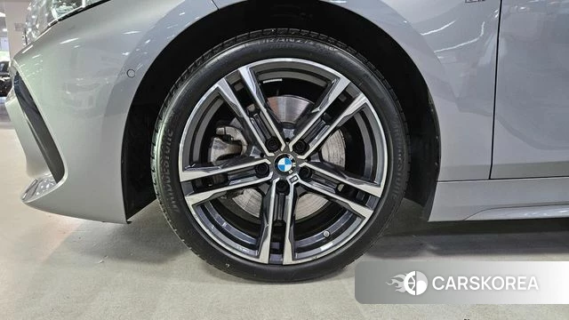 BMW 1 Series (F40) id 3940659 из Кореи 15