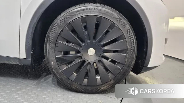 Tesla Model Y id 3590708 из Кореи 15