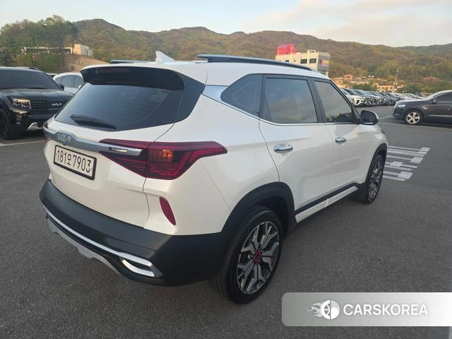 Kia Seltos id 4211998 из Кореи 15