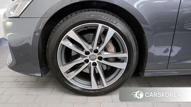 Audi A6 (C8) id 3385372 из Кореи 15