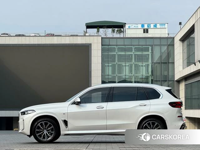BMW X5 id 4265429 из Китая 9