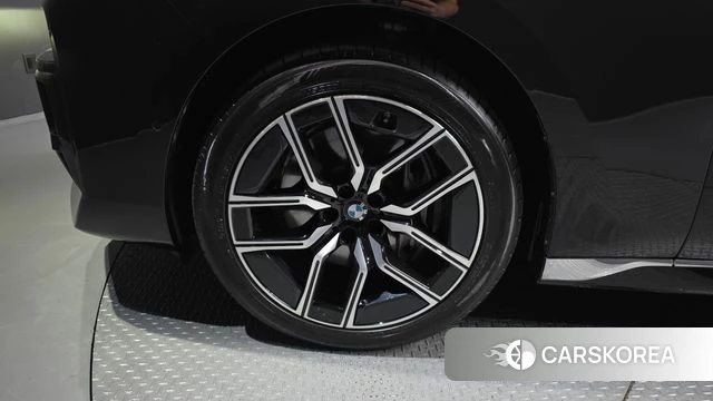 BMW 7 Series (G70) id 4762645 из Кореи 28