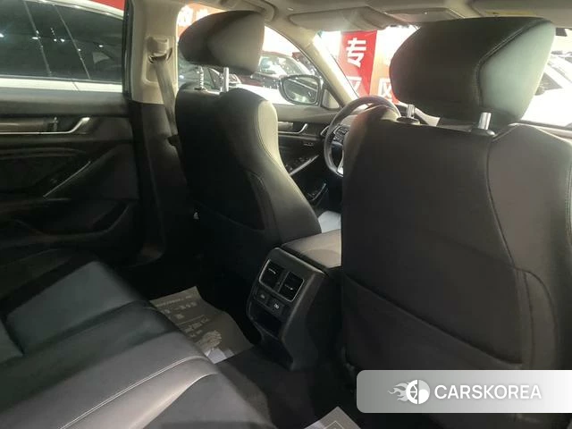 Honda Accord id 4307778 из Китая 39