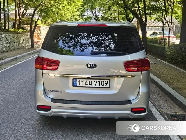 Kia The New Carnival id 2976827 из Кореи 15