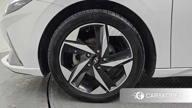 Hyundai Avante Hybrid (CN7) id 3578003 из Кореи 15