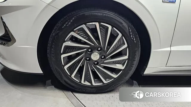 Hyundai Sonata Hybrid (DN8) id 3209459 из Кореи 15