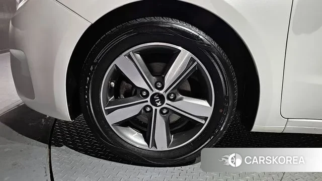 Kia The New K3 id 3723808 из Кореи 15