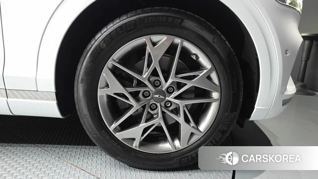 Genesis GV70 id 3800105 из Кореи 15