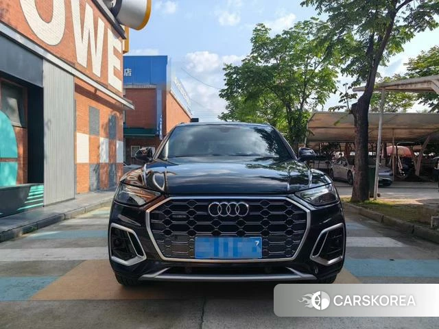 Audi Q5L Sportback 2022 Черный из Китая, фото 5