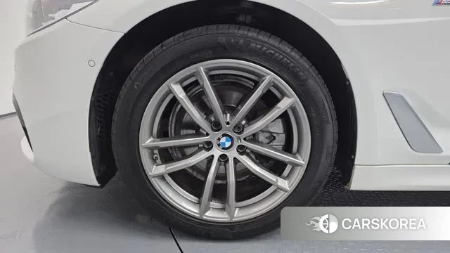 BMW 5 Series (G30) id 3449049 из Кореи 15