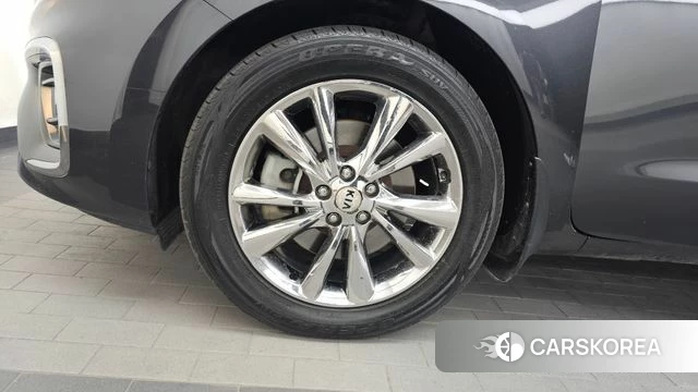 Kia The New Carnival id 4430236 из Кореи 25