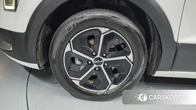 Kia Di Ol Nu Niro id 4349962 из Кореи 25