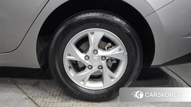 Hyundai Avante (CN7) id 3616651 из Кореи 15