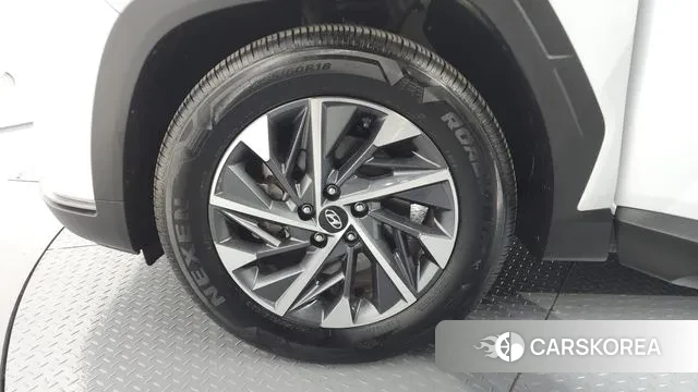 Hyundai Tucson (NX4) id 3577566 из Кореи 15