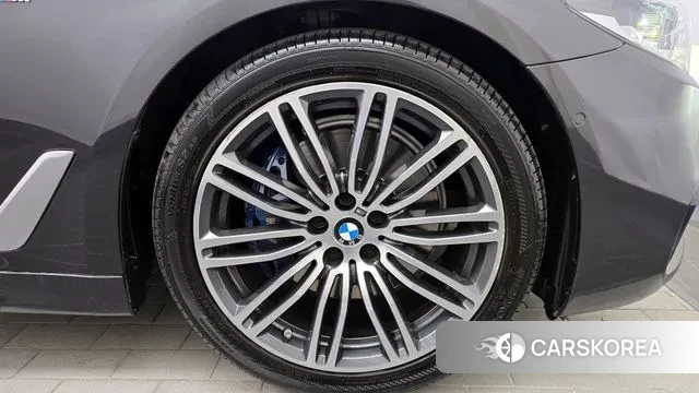 BMW 5 Series (G30) id 3459480 из Кореи 15