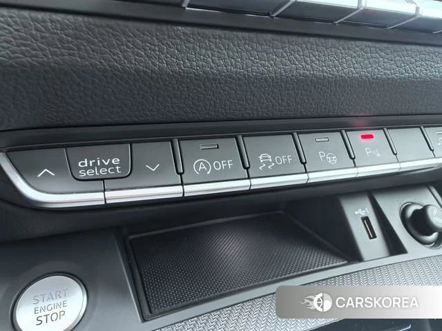 Audi Q5L id 4276652 из Китая 15