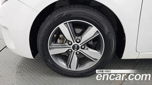 Kia The New K3 id 2946425 из Кореи 15