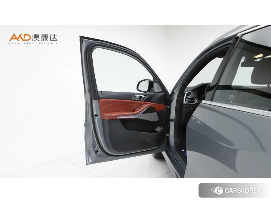 BMW X5 2022 Серебристо-серый из Китая, фото 5