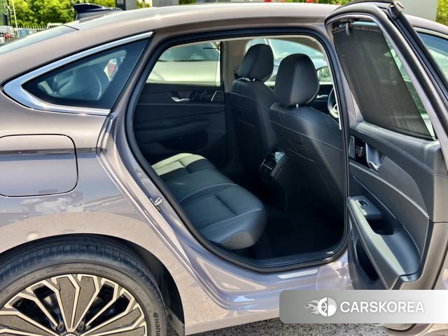 Volkswagen Passat id 4277099 из Китая 7