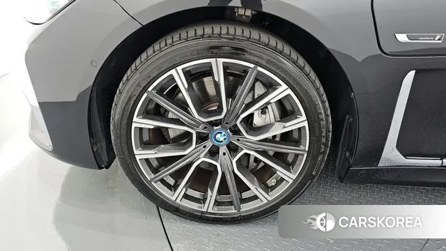 BMW 7 Series (G11) id 3366269 из Кореи 15