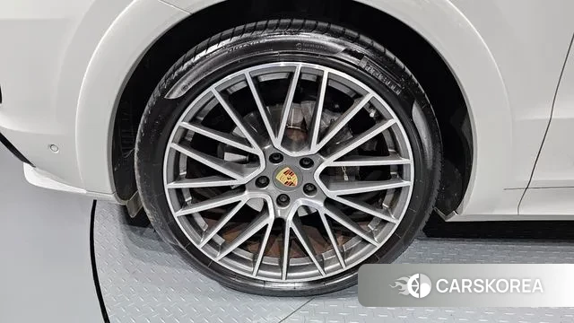 Porsche Cayenne (PO536) id 3349868 из Кореи 15