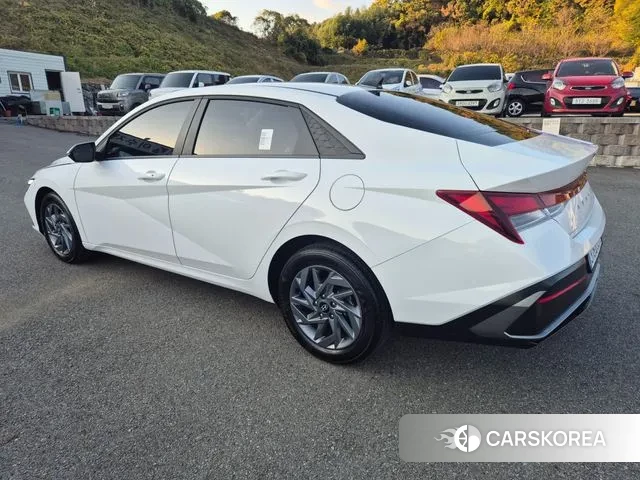 Hyundai The New Avante (CN7) id 3393791 из Кореи 14