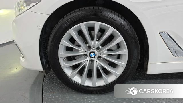 BMW 5 Series (G30) id 4689042 из Кореи 15