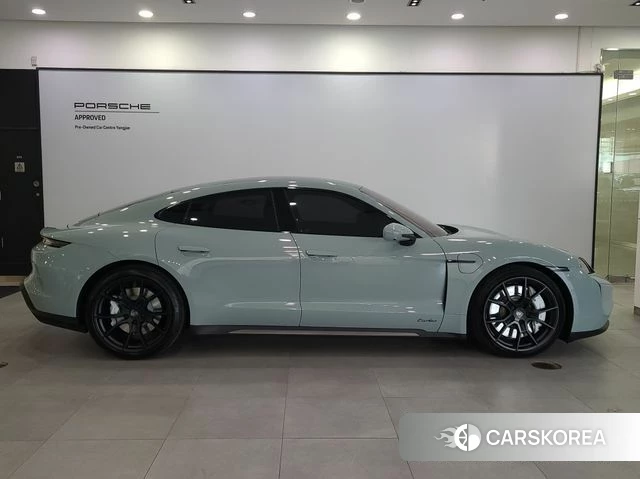 Porsche Taycan id 4333956 из Кореи 15
