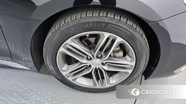 Hyundai Grandeur IG id 3292094 из Кореи 15