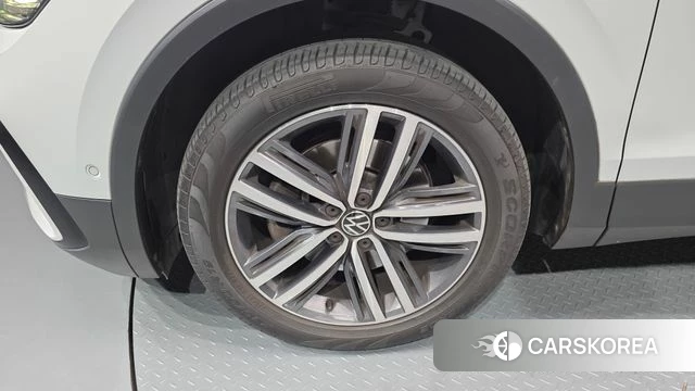 Volkswagen Tiguan Allspace id 3953203 из Кореи 15