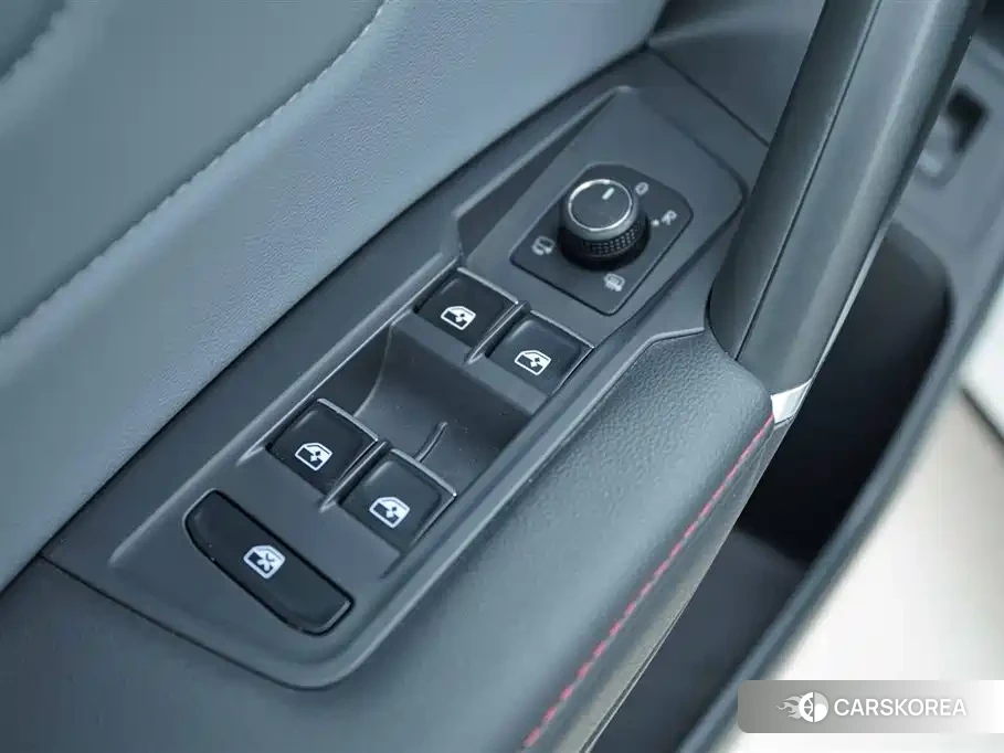 Volkswagen Tiguan L id 4679678 из Китая 15