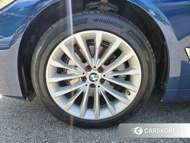 BMW 5 Series (G30) id 2999629 из Кореи 15