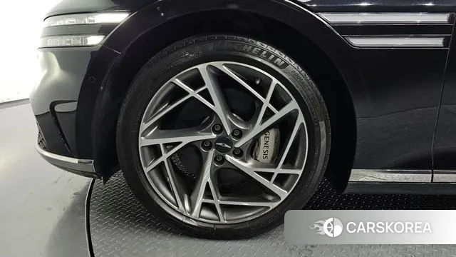 Genesis G90 (RS4) id 3707386 из Кореи 15