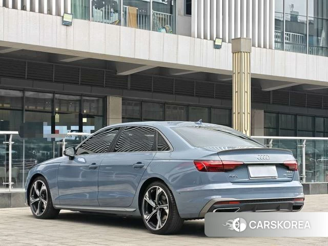 Audi A4L id 4374641 из Китая 10