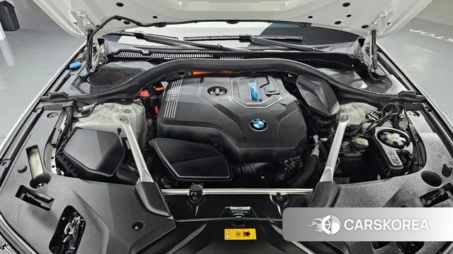 BMW 5 Series (G30) id 3322826 из Кореи 15