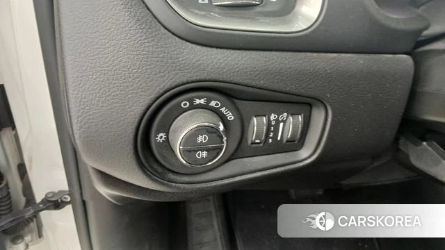 Jeep Renegade id 4383663 из Кореи 15