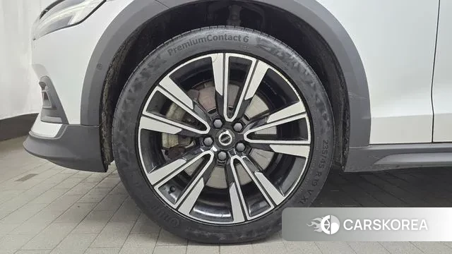 Volvo V60 Cross-Country 2nd Generation id 3366953 из Кореи 15