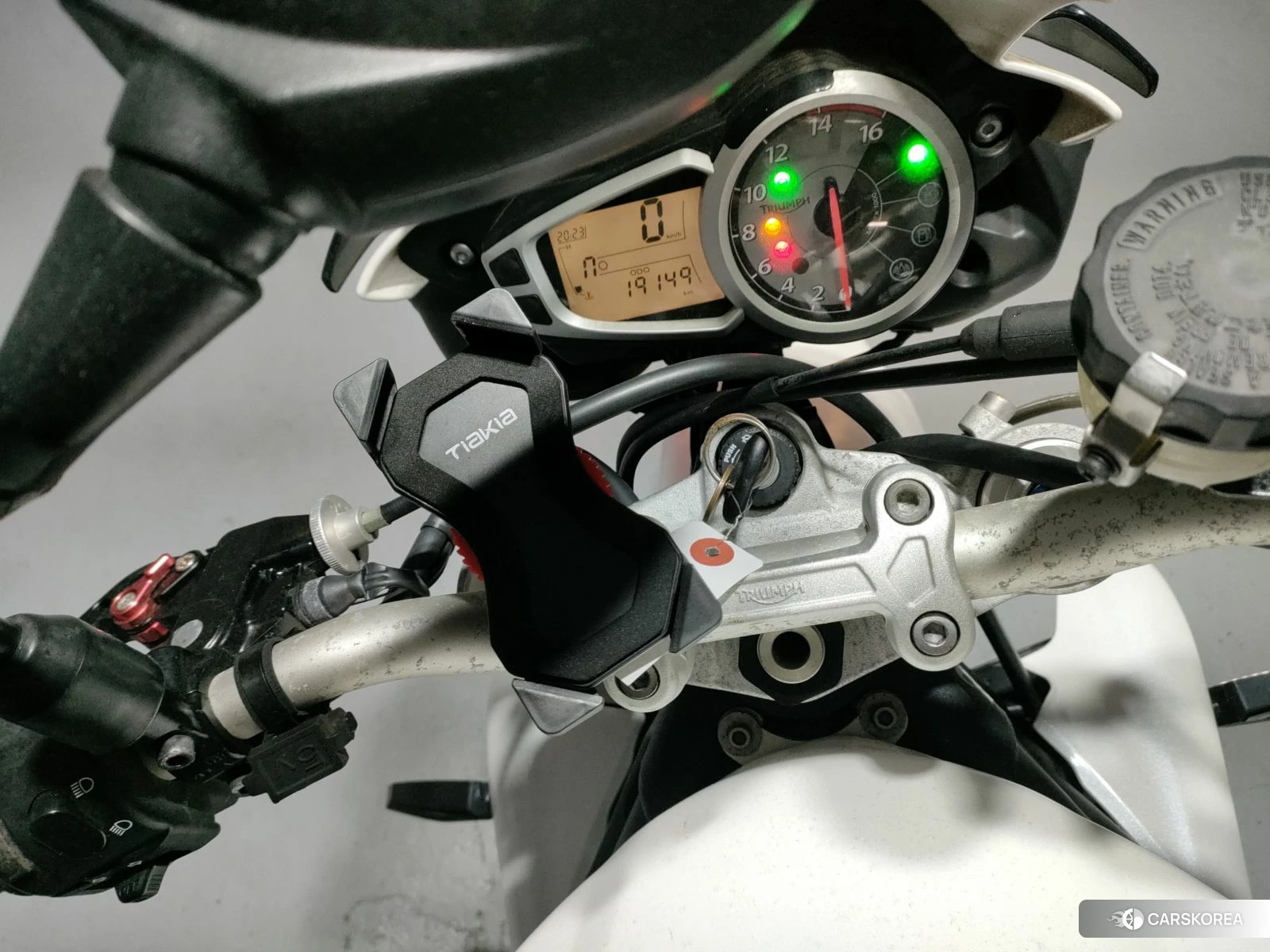 Проданный Triumph STREET TRIPLE R 2012 из Японии, фото 5