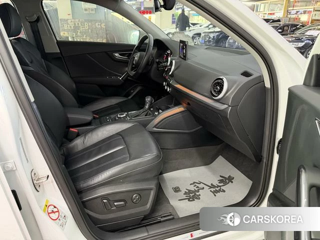 Audi Q2L id 4314578 из Китая 17