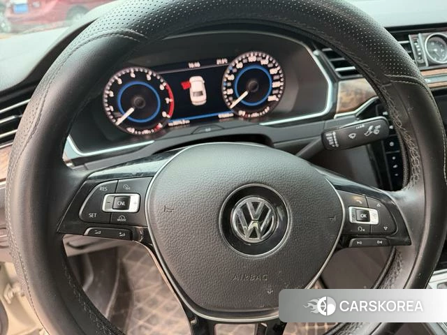 Volkswagen Magotan id 4209094 из Китая 7