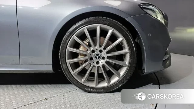 Mercedes-Benz E-Class W213 id 3647386 из Кореи 15