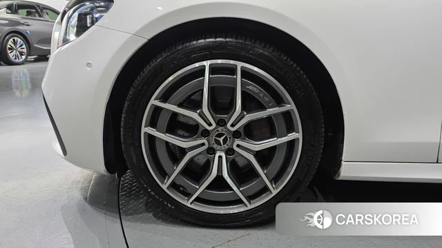 Mercedes-Benz E-Class W213 id 4735873 из Кореи 32