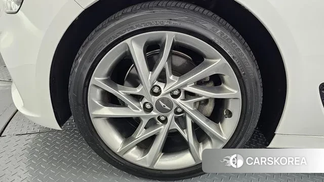 Genesis The New G70 id 3691268 из Кореи 15