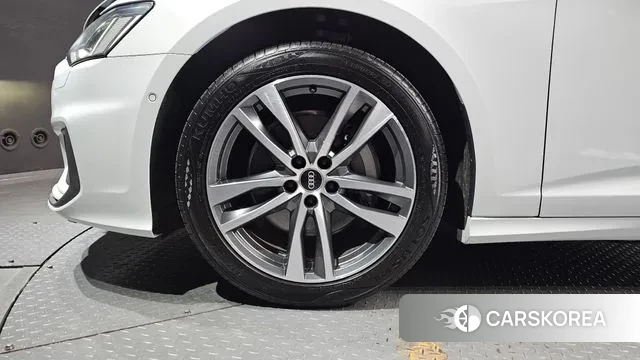 Audi A6 (C8) id 3770921 из Кореи 15