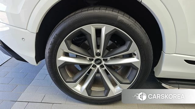Audi Q8 (4M) id 4639953 из Кореи 31