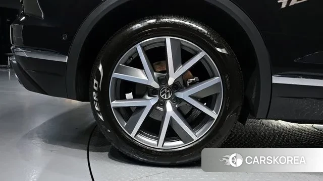 Volkswagen Touareg 3rd generation id 2889233 из Кореи 15