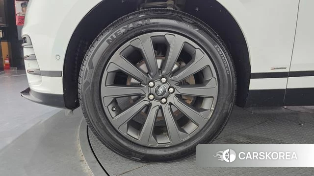 Land Rover Range Rover Velar id 4633353 из Кореи 15