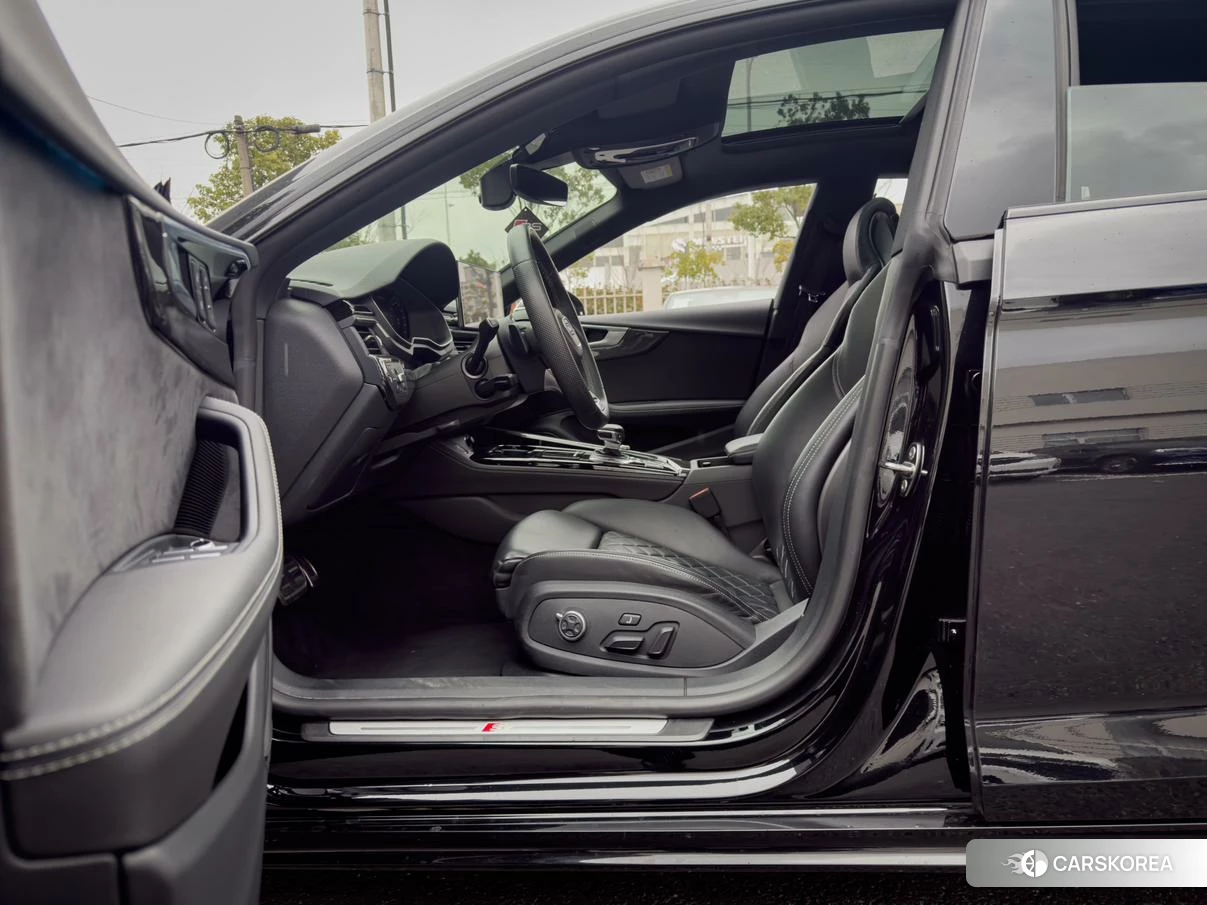 Audi S5 id 4426820 из Китая 19