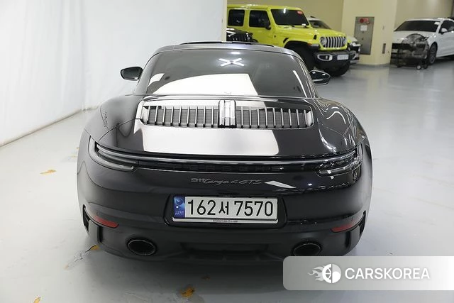 Porsche 911(992) id 4711256 из Кореи 7